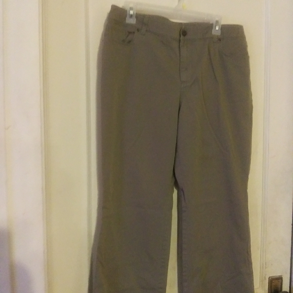 Olive color Chino's 2.5 (14)